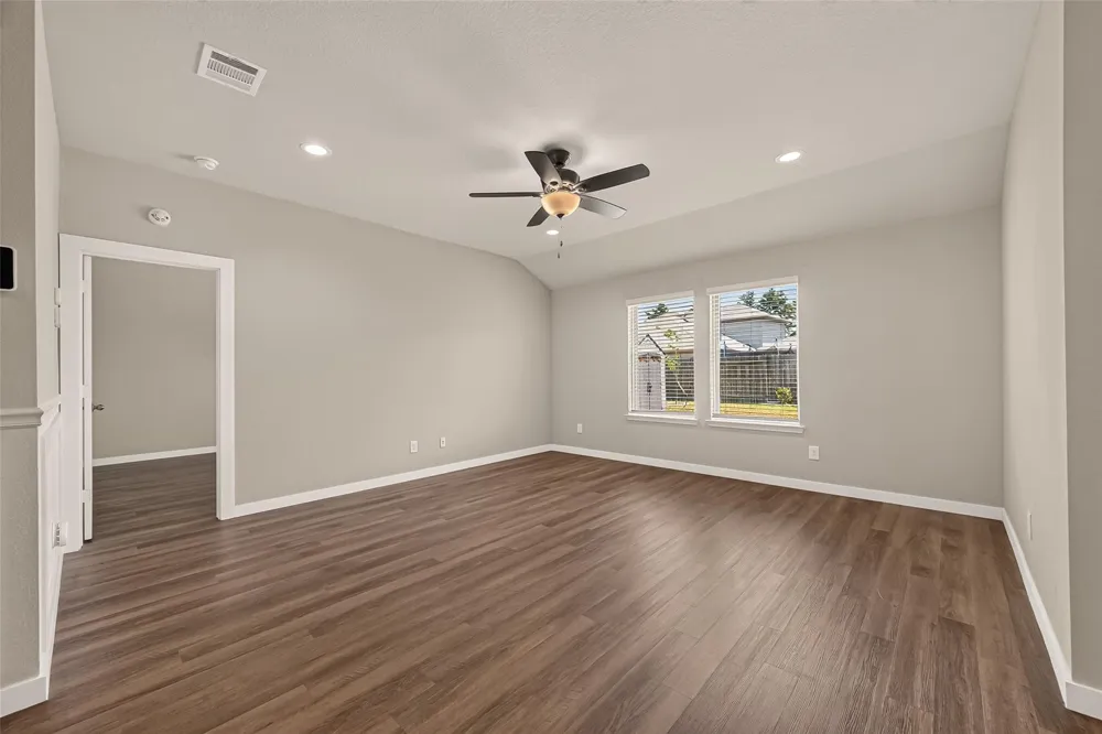 15359 Central Crescent Drive Roman Forest, TX 77357