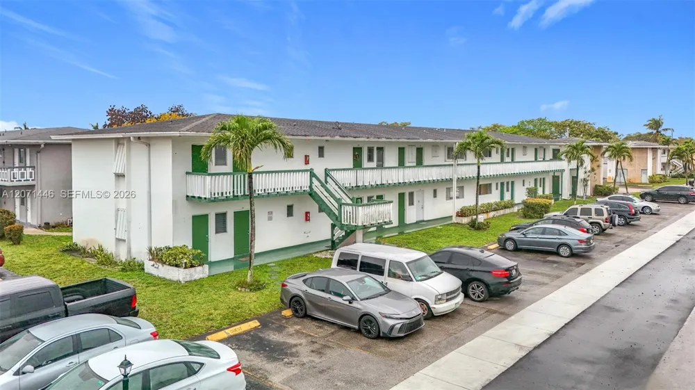 6730 Arbor Dr #202 Miramar, FL 33023