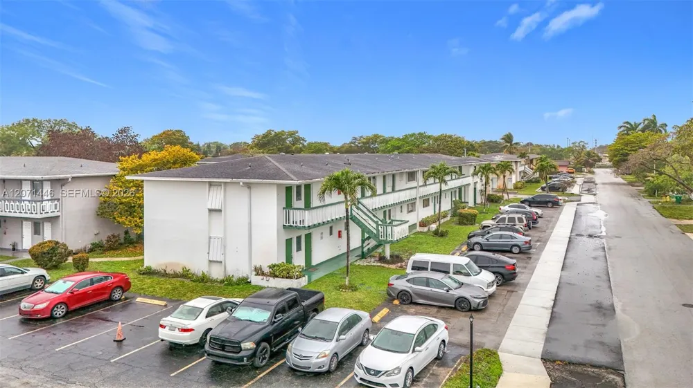 6730 Arbor Dr #202 Miramar, FL 33023