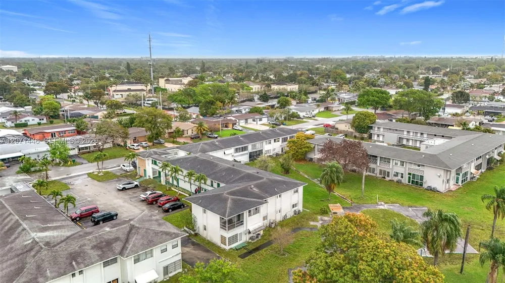 6730 Arbor Dr #202 Miramar, FL 33023
