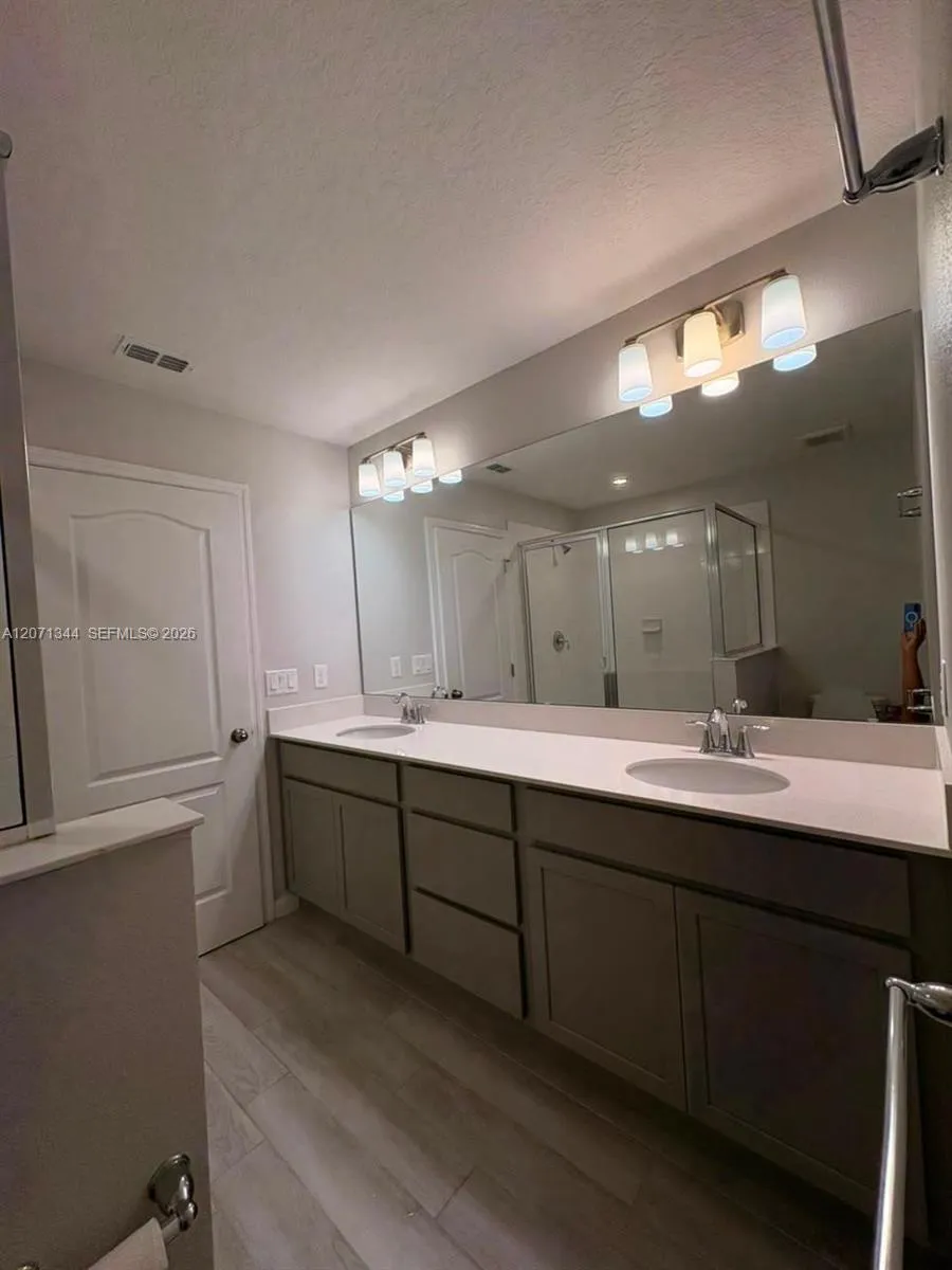 2835 NARCOOSSEE COMMONS WAY Saint Cloud, FL 34771