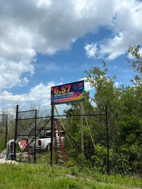 S DIXIE HWY (LEASE)