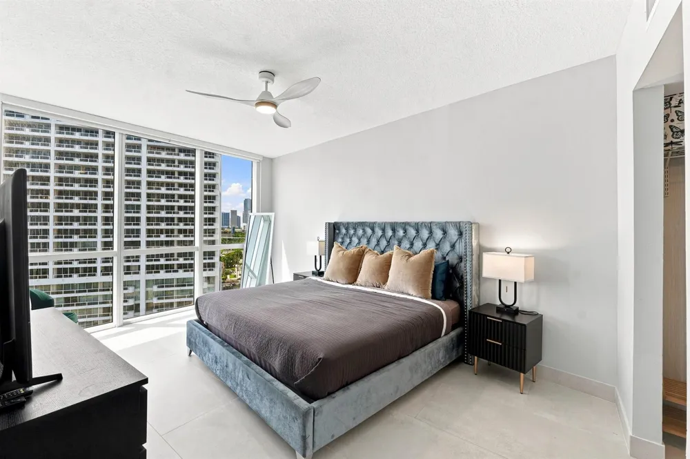 1750 BAYSHORE DRIVE #1202 Miami, FL 33132