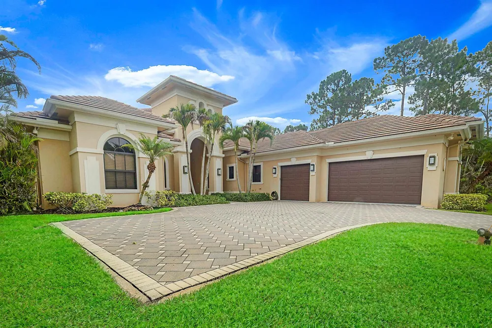 18337 SE Old Trail Drive W Jupiter, FL 33478