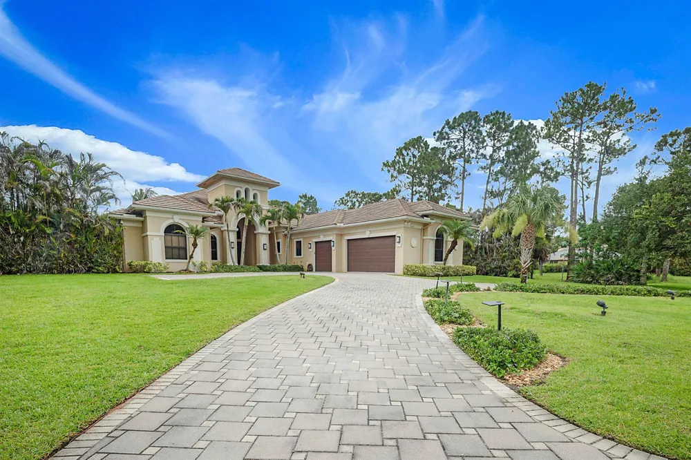 18337 SE Old Trail Drive W Jupiter, FL 33478