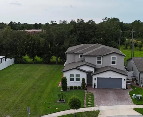 1506 PINES END PLACE
