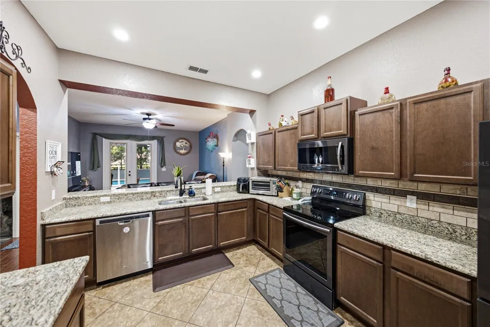 1236 EVERGREEN PARK CIRCLE Lakeland, FL 33813