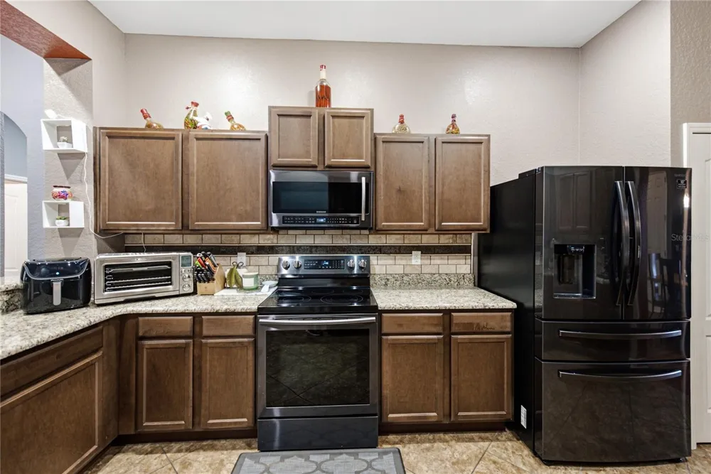 1236 EVERGREEN PARK CIRCLE Lakeland, FL 33813