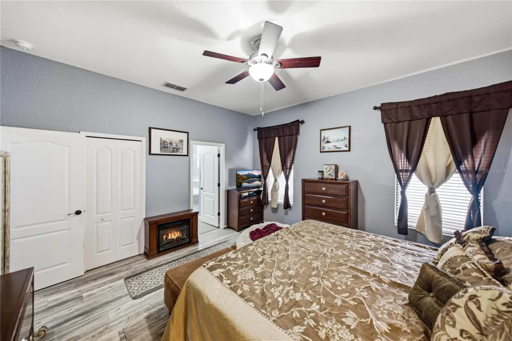 1236 EVERGREEN PARK CIRCLE Lakeland, FL 33813