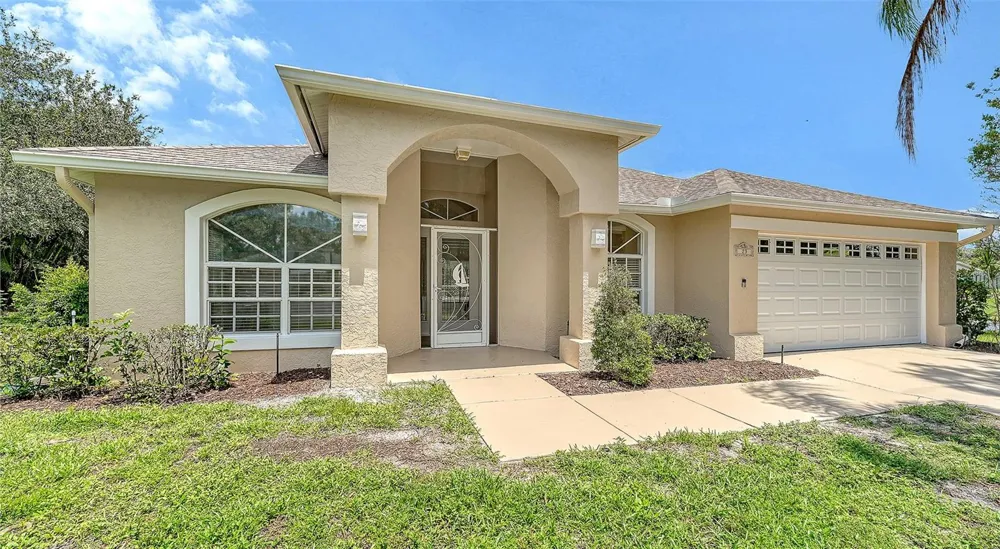 23 ARBOR OAKS DRIVE Sarasota, FL 34232