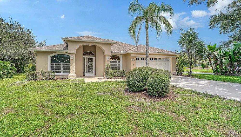 23 ARBOR OAKS DRIVE Sarasota, FL 34232