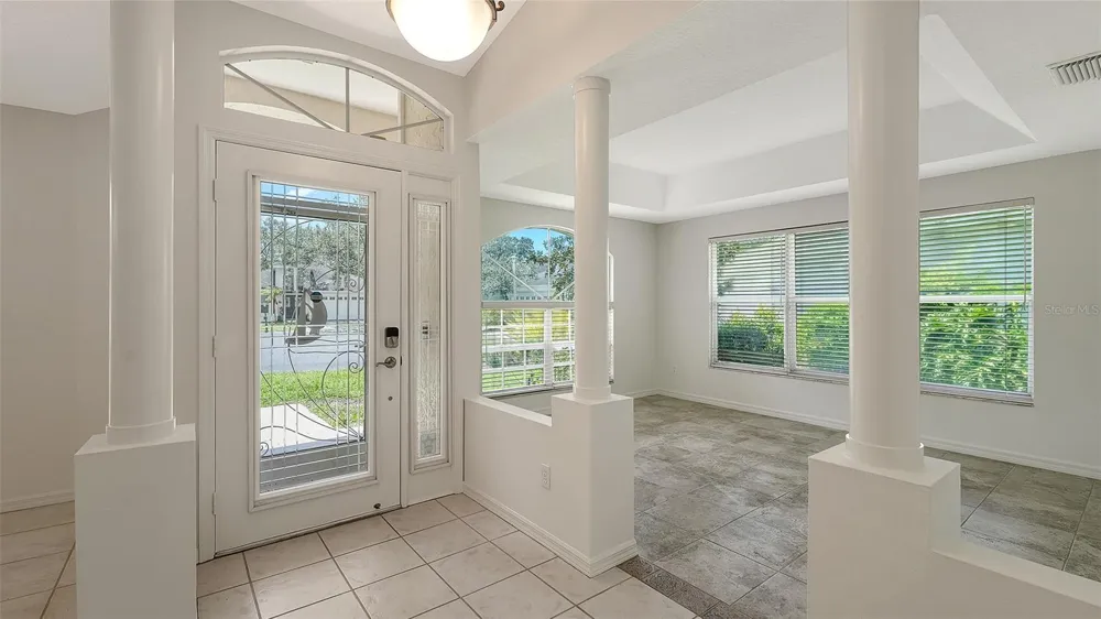 23 ARBOR OAKS DRIVE Sarasota, FL 34232