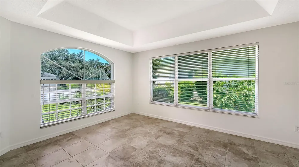 23 ARBOR OAKS DRIVE Sarasota, FL 34232