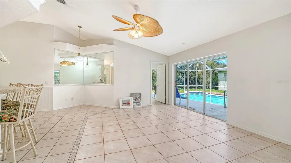 23 ARBOR OAKS DRIVE Sarasota, FL 34232