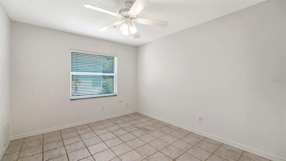 23 ARBOR OAKS DRIVE Sarasota, FL 34232