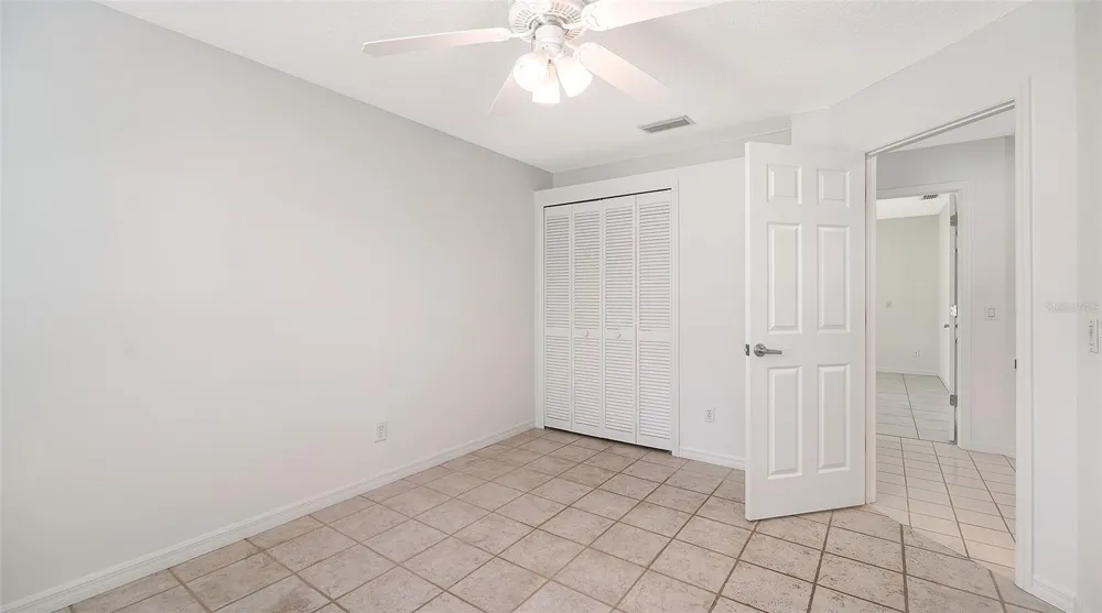 23 ARBOR OAKS DRIVE Sarasota, FL 34232