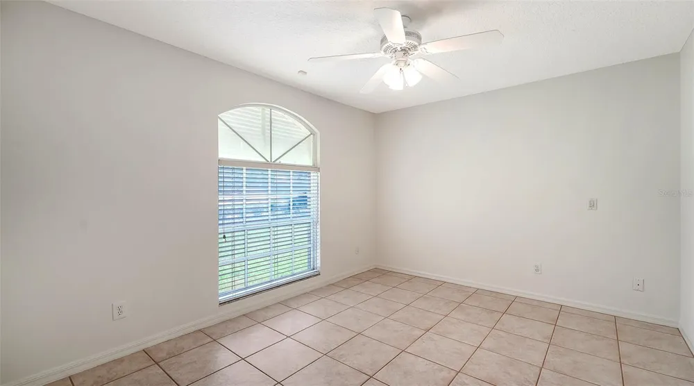23 ARBOR OAKS DRIVE Sarasota, FL 34232