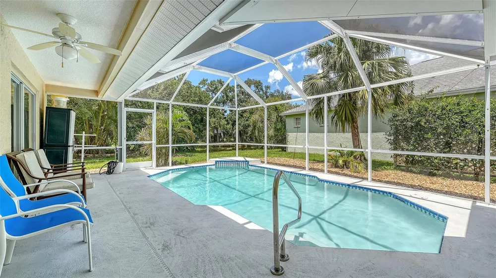 23 ARBOR OAKS DRIVE Sarasota, FL 34232