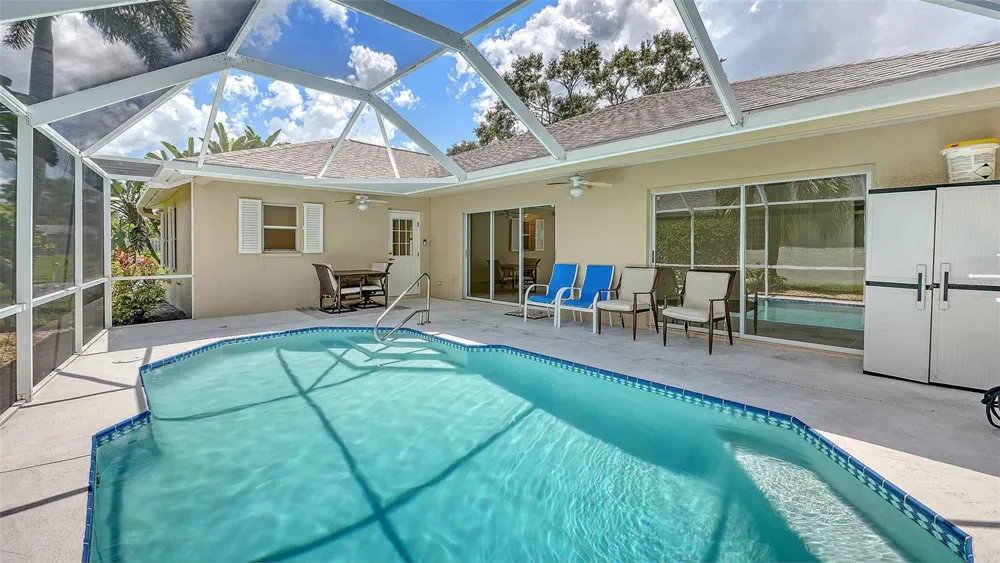 23 ARBOR OAKS DRIVE Sarasota, FL 34232