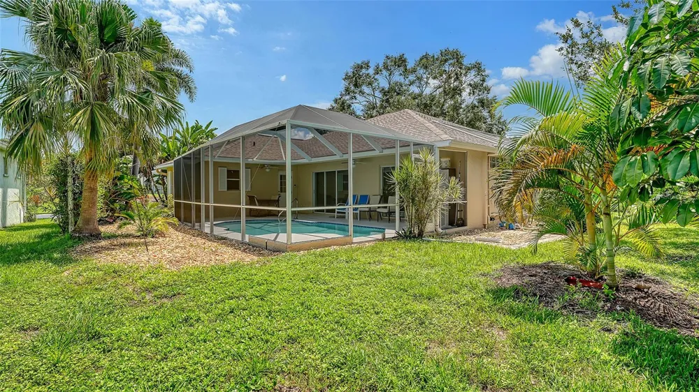23 ARBOR OAKS DRIVE Sarasota, FL 34232