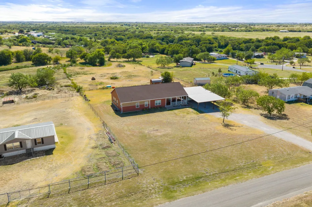 737 Bunk House Drive Venus, TX 76084