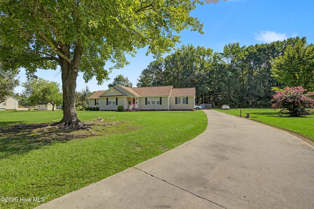 8557 Nc 58 S Elm City, NC 27822