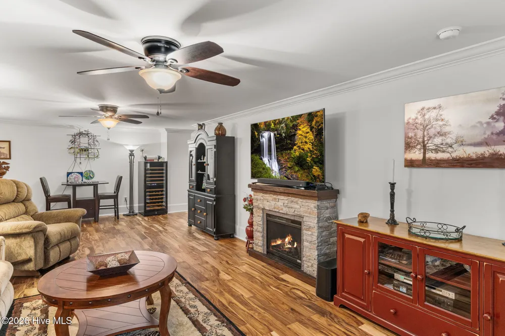 358 Licklog Ridge Hayesville, NC 28904