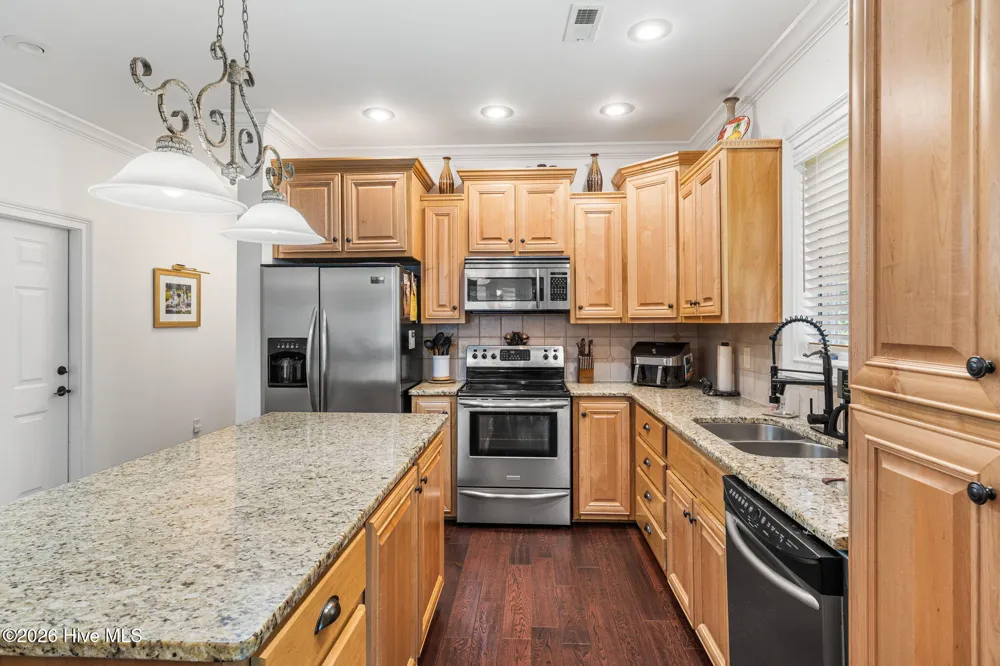 358 Licklog Ridge Hayesville, NC 28904