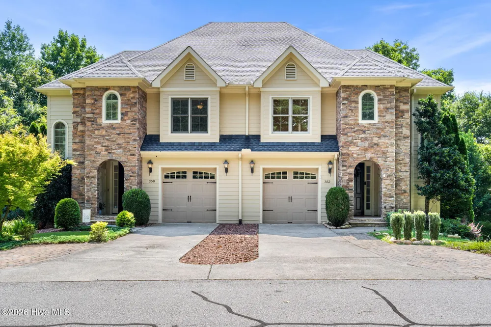 358 Licklog Ridge Hayesville, NC 28904