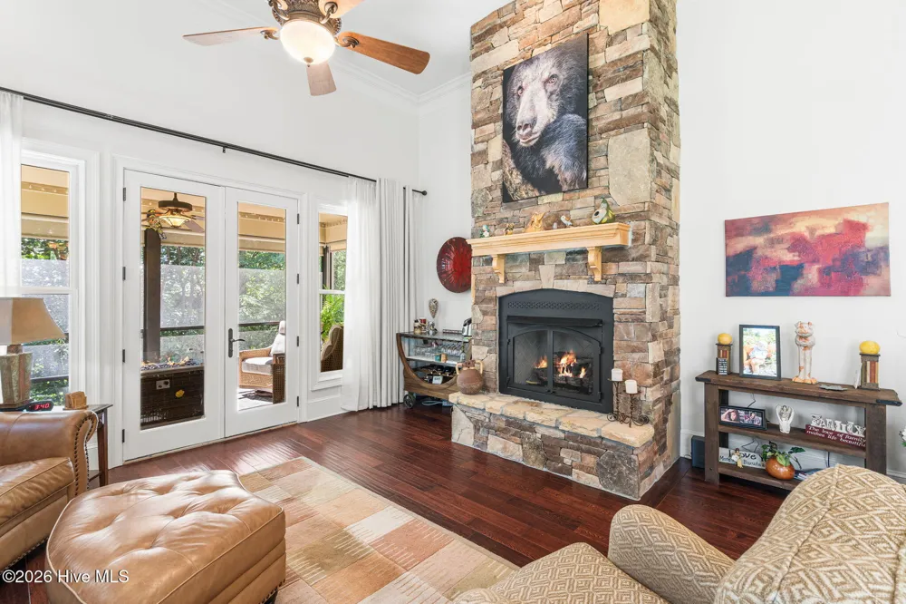 358 Licklog Ridge Hayesville, NC 28904