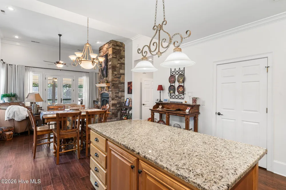 358 Licklog Ridge Hayesville, NC 28904