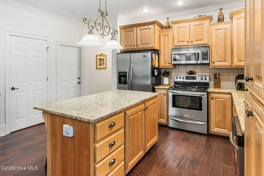 358 Licklog Ridge Hayesville, NC 28904