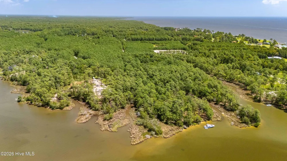 397 Madison Avenue Oriental, NC 28571