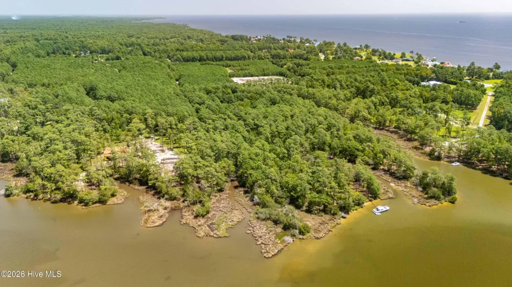 397 Madison Avenue Oriental, NC 28571