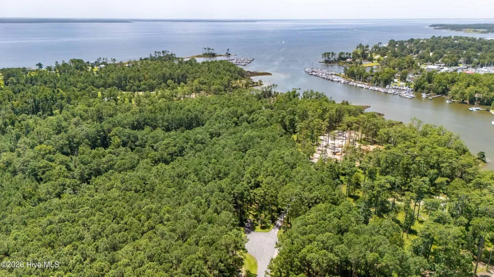 397 Madison Avenue Oriental, NC 28571