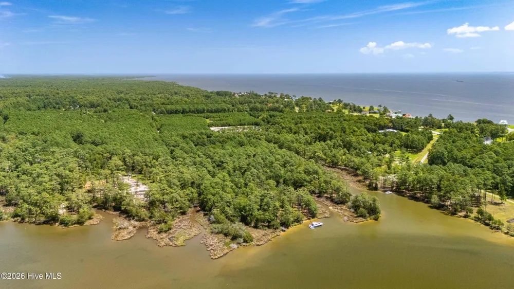 397 Madison Avenue Oriental, NC 28571