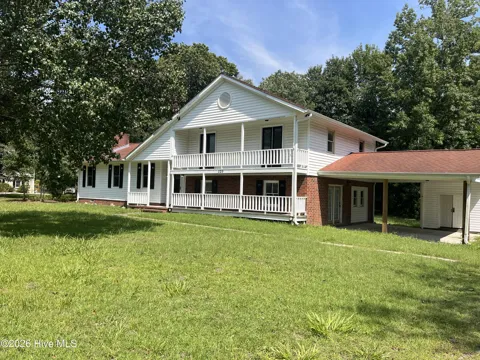 220 Edgewood Drive