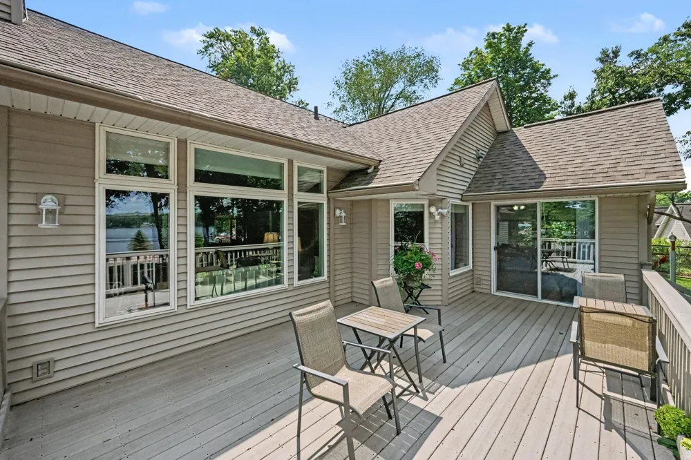 51408 Summit Street Paw Paw Township, MI 49079