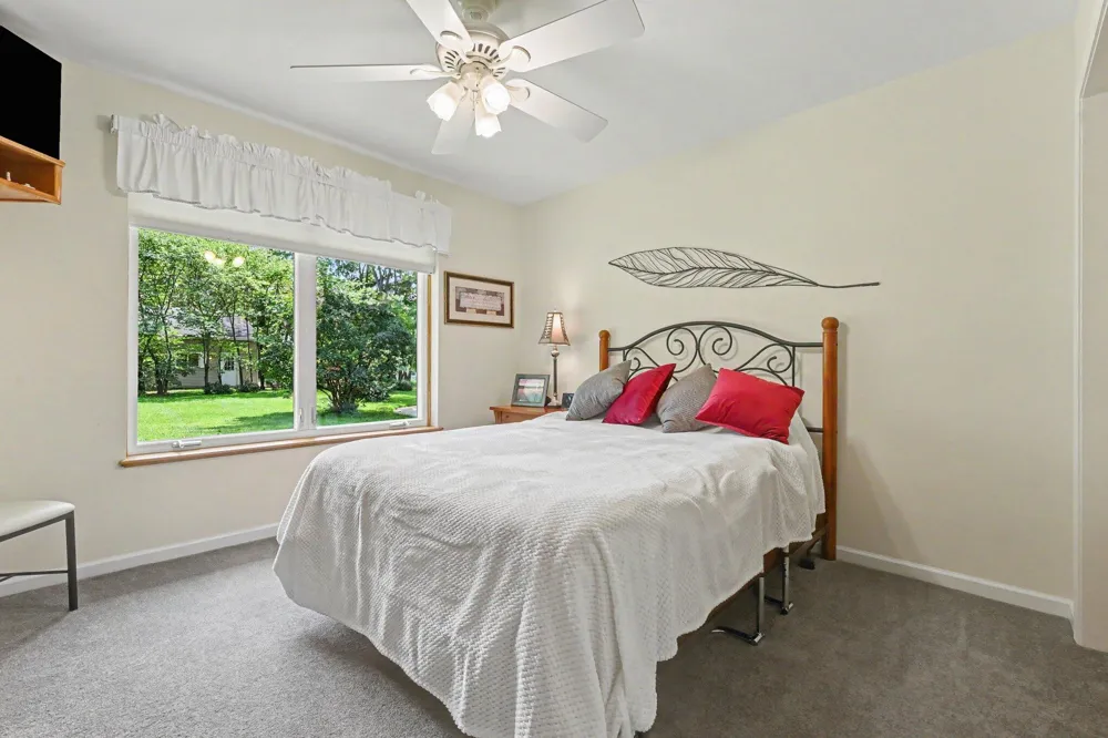 51408 Summit Street Paw Paw Township, MI 49079