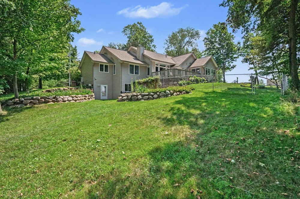 51408 Summit Street Paw Paw Township, MI 49079