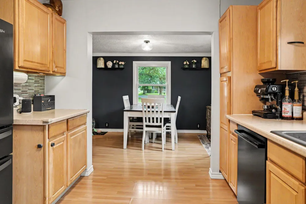 929 Bacon Avenue Portage City, MI 49002