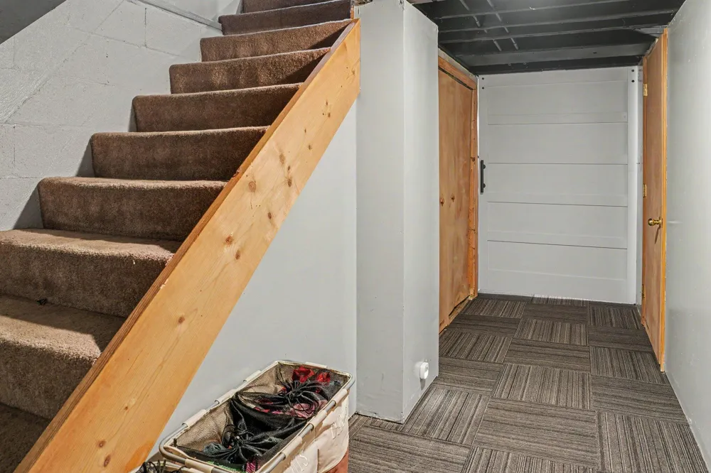 929 Bacon Avenue Portage City, MI 49002