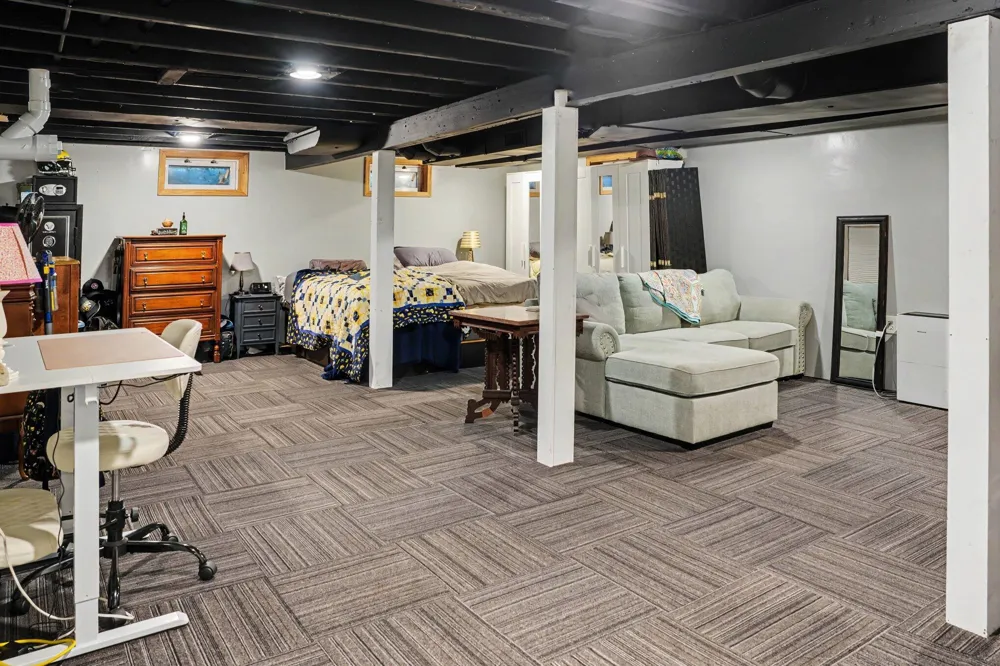 929 Bacon Avenue Portage City, MI 49002