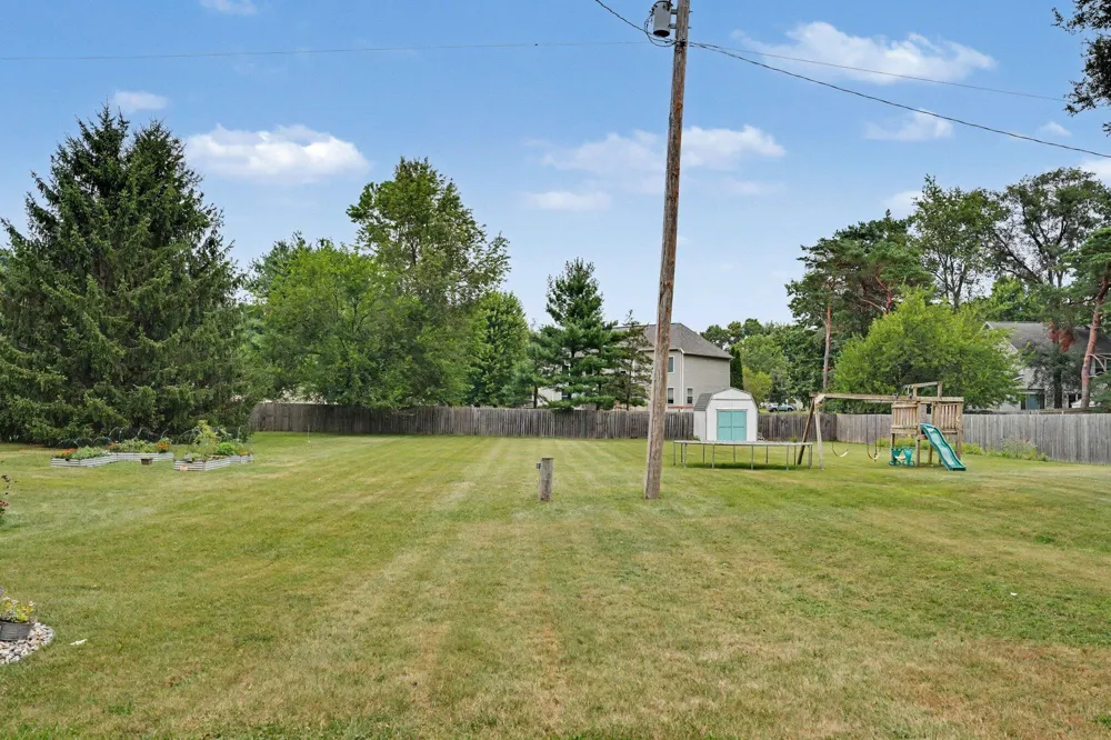 929 Bacon Avenue Portage City, MI 49002