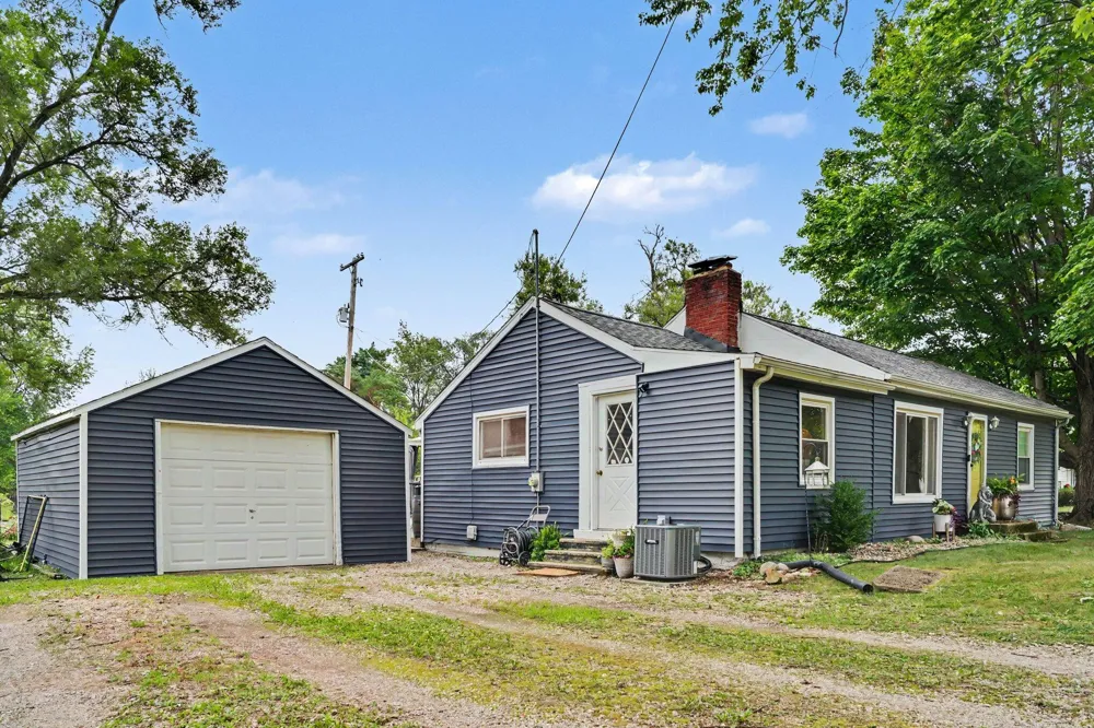929 Bacon Avenue Portage City, MI 49002