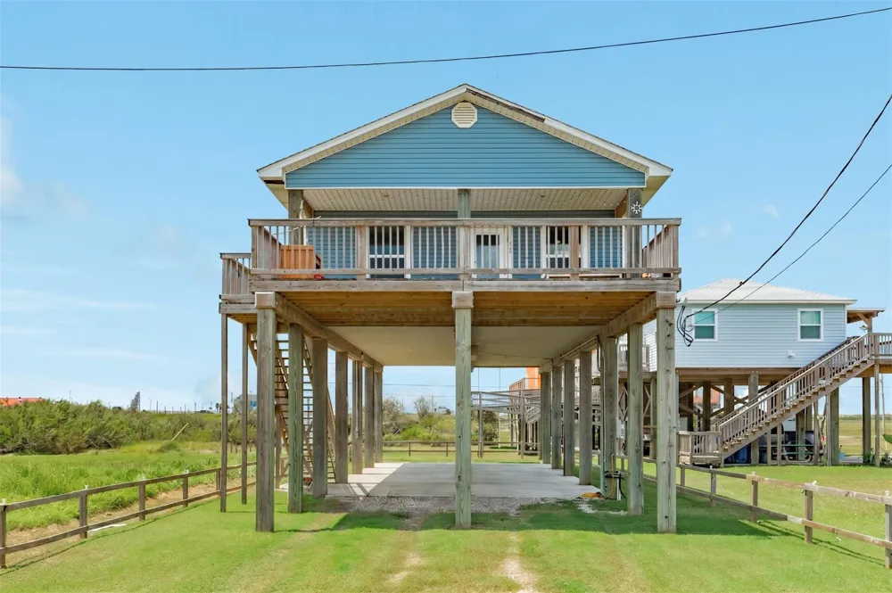 1310 Monument Drive Surfside Beach, TX 77541