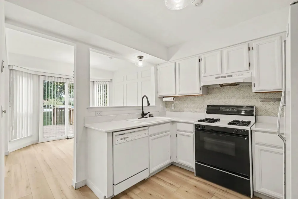 43580 Yorkville Drive Canton, MI 48188