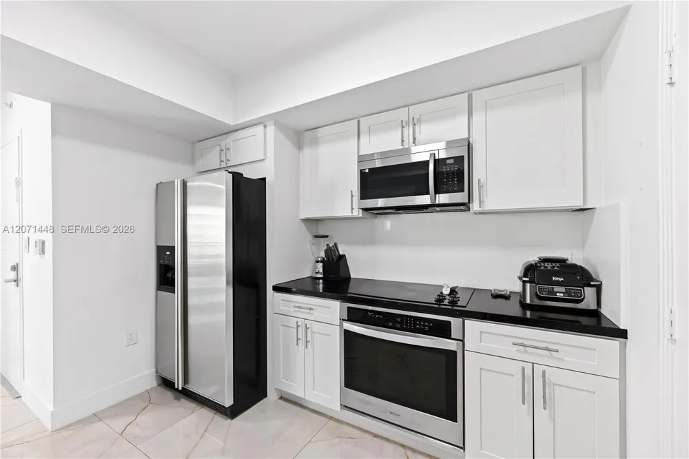 9066 SW 73rd Ct #1509 Miami, FL 33156