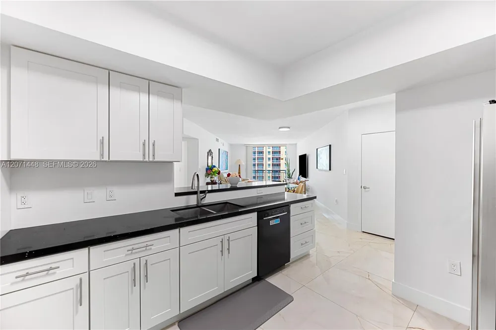 9066 SW 73rd Ct #1509 Miami, FL 33156