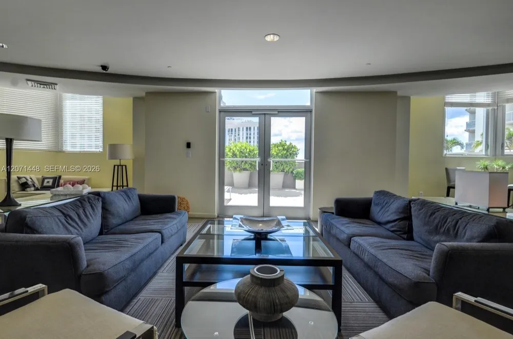 9066 SW 73rd Ct #1509 Miami, FL 33156